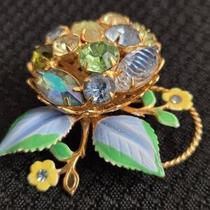 Elegant Gold and Green Floral Brooch